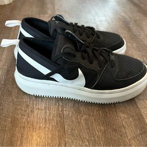 Nike Court Vision Alta